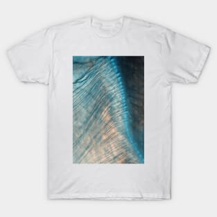 Gullies on a martian sand dune (C004/2735) T-Shirt